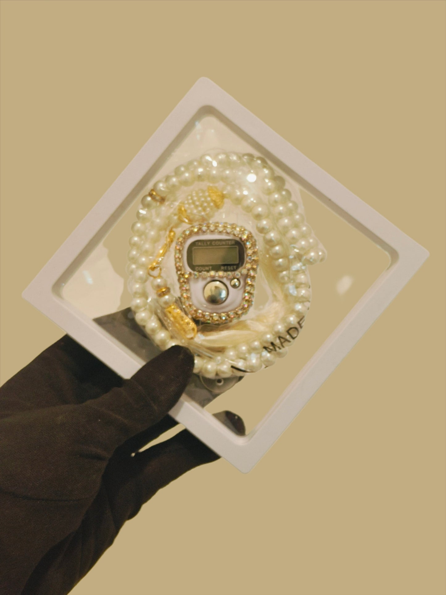 Finger Counter Tasbeeh with Elegant Gift Box – Digital Islamic Prayer Tool