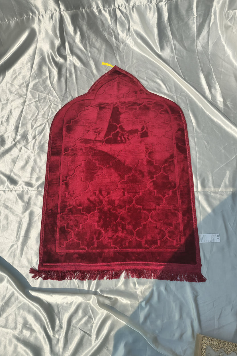 Maroon Sequence Resin Quran Hamper alifthebookstore