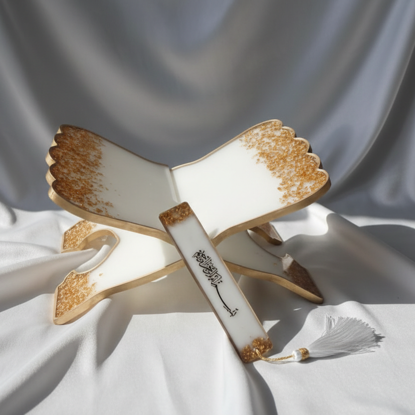 Designer Flakes Rihal & Bookmark (Premium Resin Quran Stand) alifthebookstore